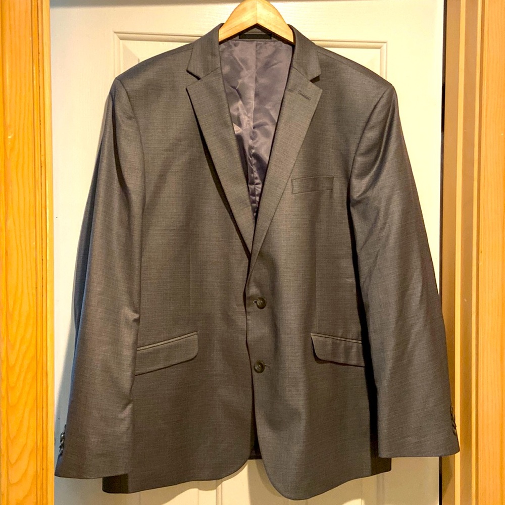 Suit Jacket Reaction Kenneth Cole 46Reg Grey